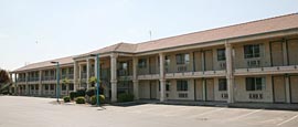 EdgeWater Inn building