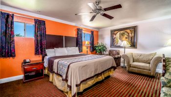 Edgewater Inn